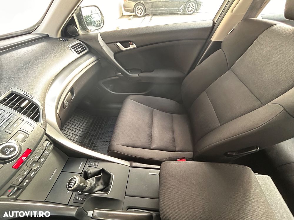 Honda Accord 2.0i MT Lifestile - 25