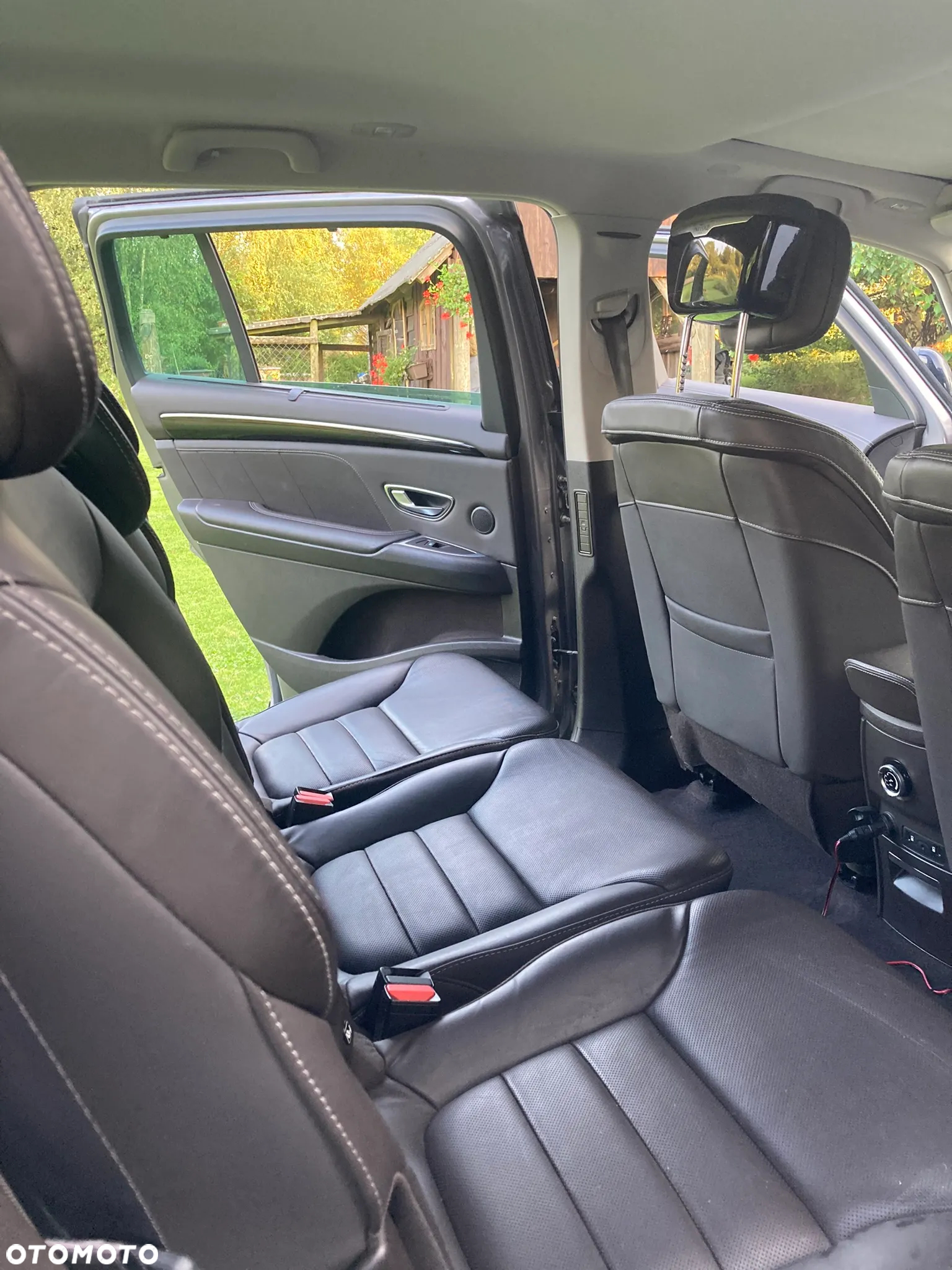 Renault Espace 1.6 dCi Energy Initiale Paris EDC 7os - 16