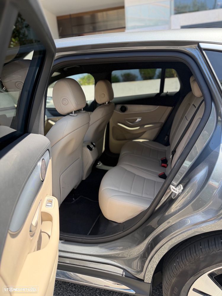 Mercedes-Benz EQC 400 4Matic - 8