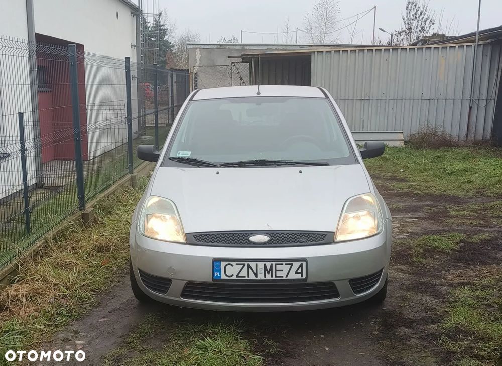 Ford Fiesta - 2