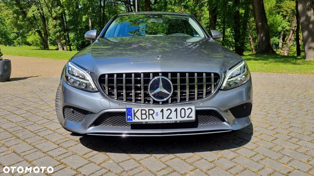Mercedes-Benz Klasa C 220 d 4MATIC 9G-TRONIC - 9