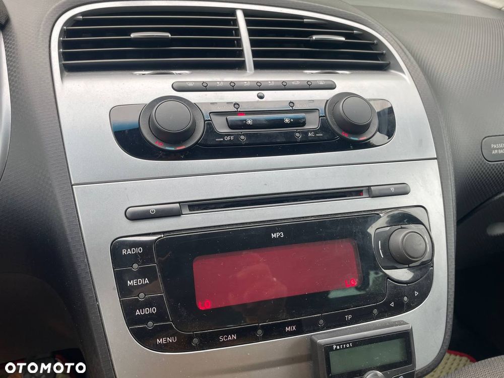Seat Altea XL XL1.6 Reference - 24