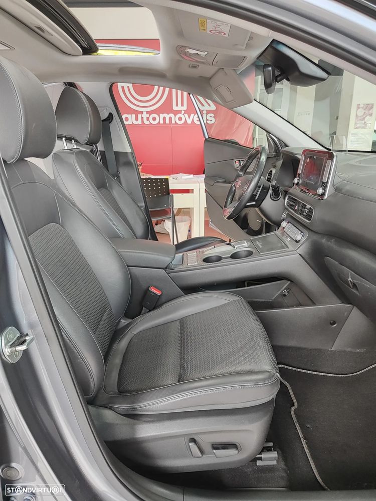 Hyundai Kauai 64 kWh Premium+P.Premium - 18