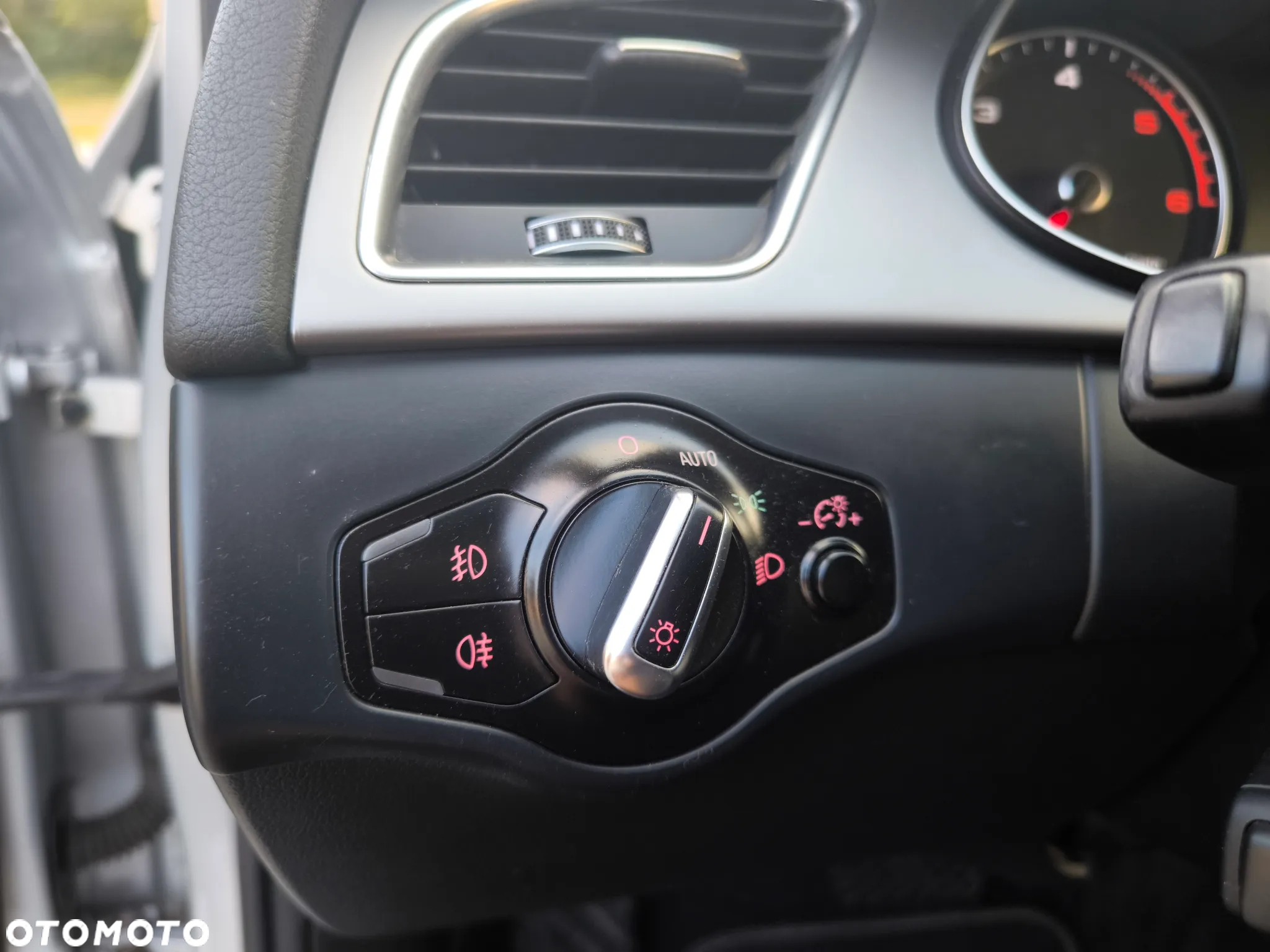 Audi A4 ver-2-0-tdi-multitronic - 12