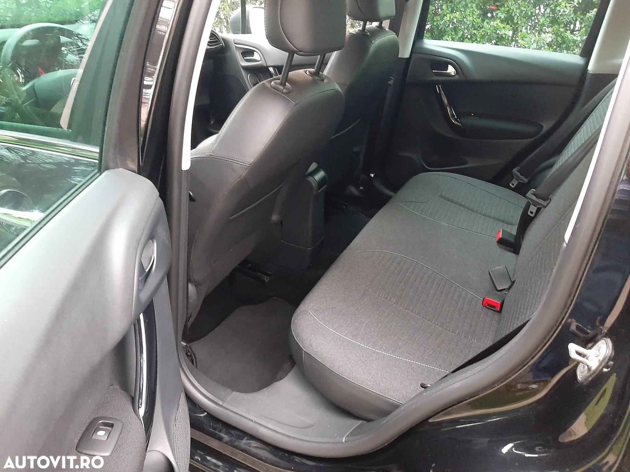 Citroën C3 1.2 PureTech BVM Shine - 20
