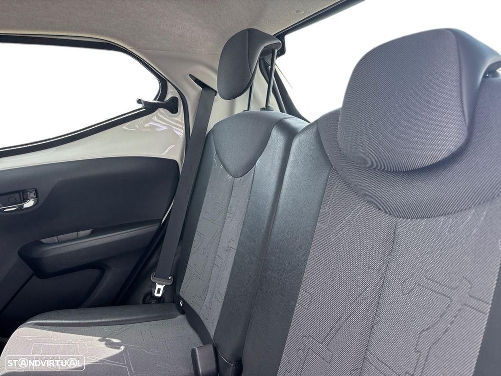 Toyota Aygo - 12