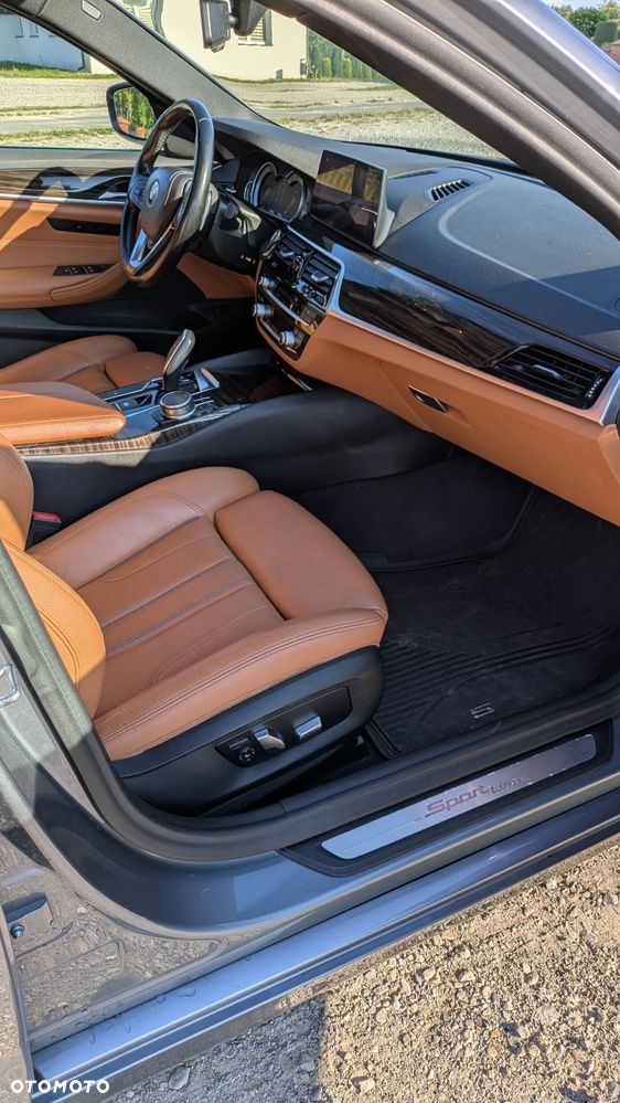BMW Seria 5 530i xDrive Sport Line - 20