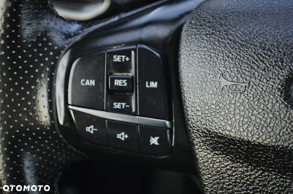 Ford Fiesta 1.0 EcoBoost S&S ST-LINE - 15