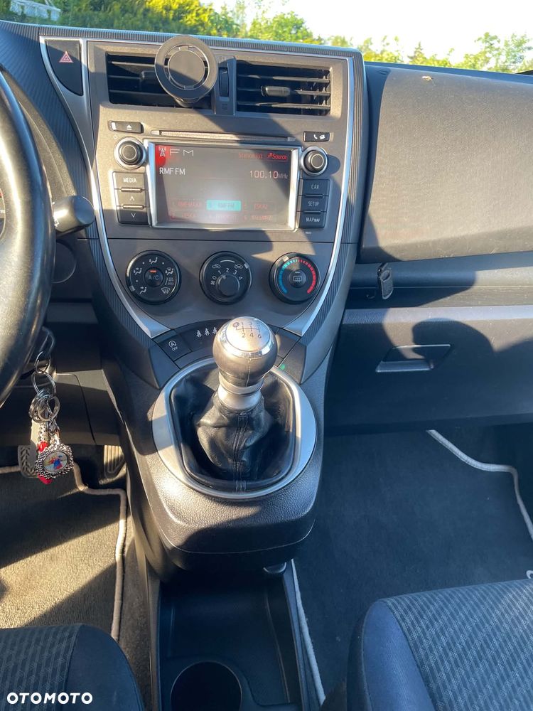 Toyota Verso S 1.33 VVT-i Start-Stop Life - 13