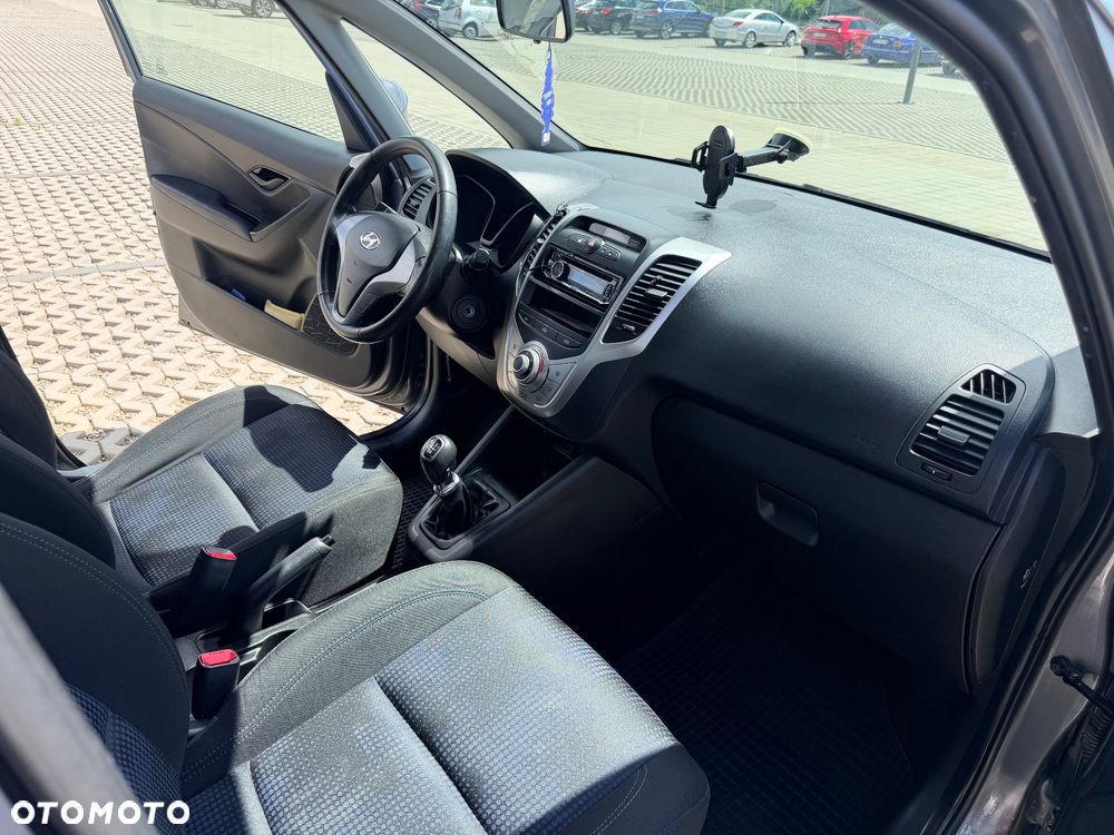 Hyundai ix20 1.4 Comfort - 12