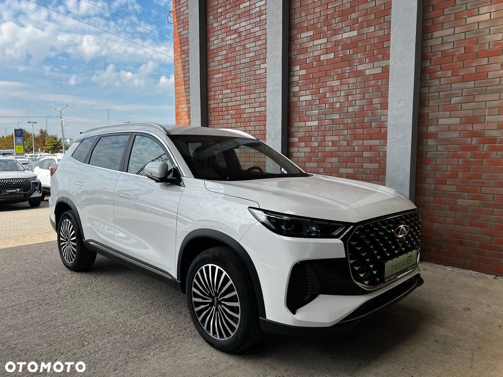 Chery Tiggo 8 1.6 T-GDI Comfort DCT - 8