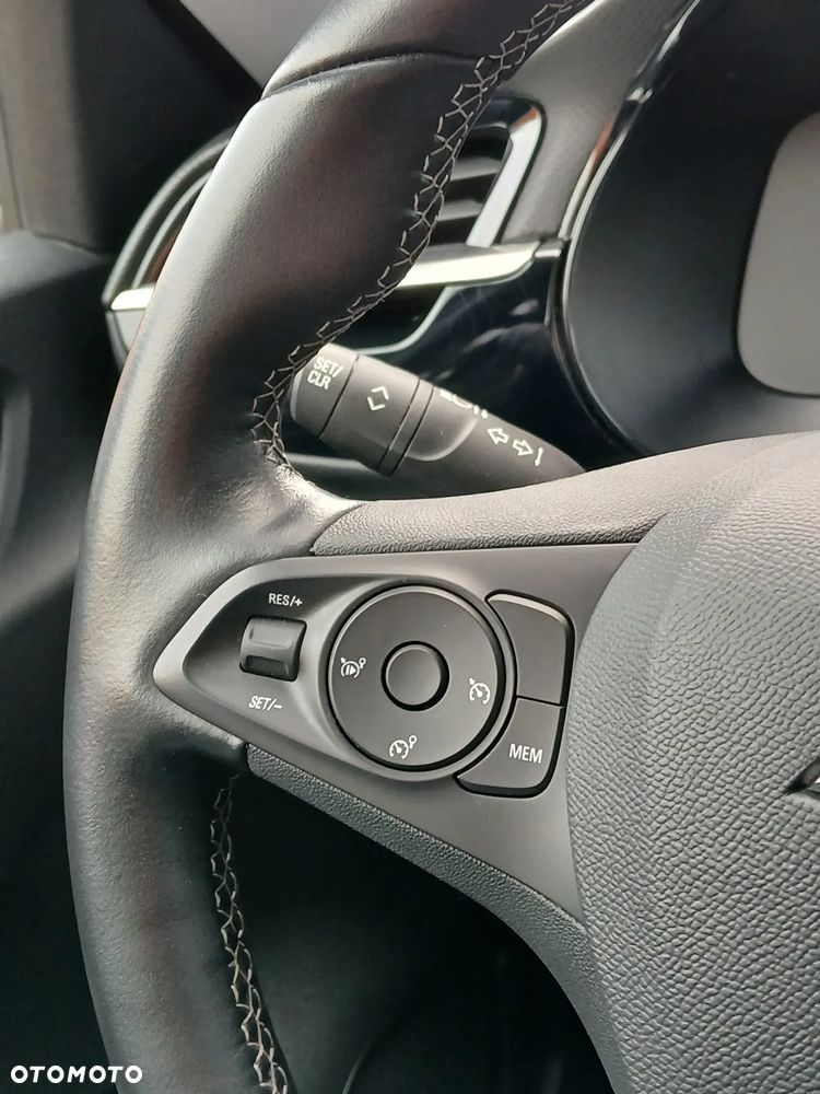 Opel Corsa 1.2 Elegance S&S - 13