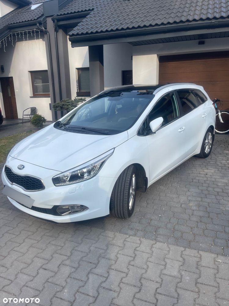 Kia Ceed - 4