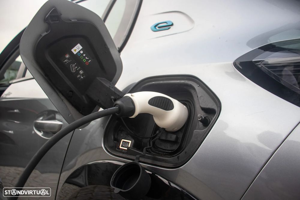 Peugeot e-208 Allure Pack - 11