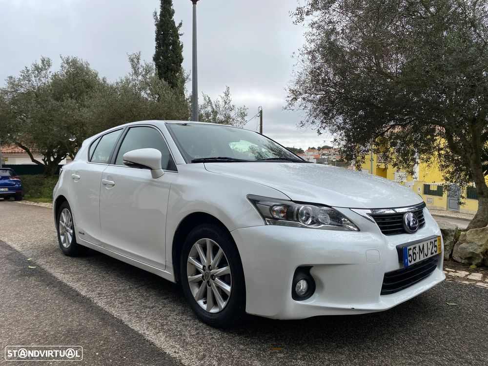 Lexus CT 200h - 3