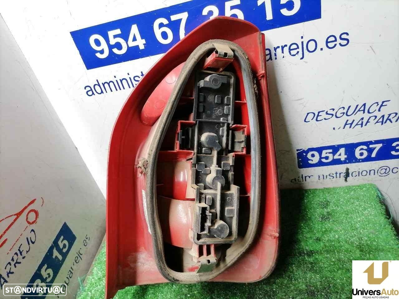 FAROLIM TRASEIRO ESQUERDO CITROEN XSARA PICASSO 2008 - - 3