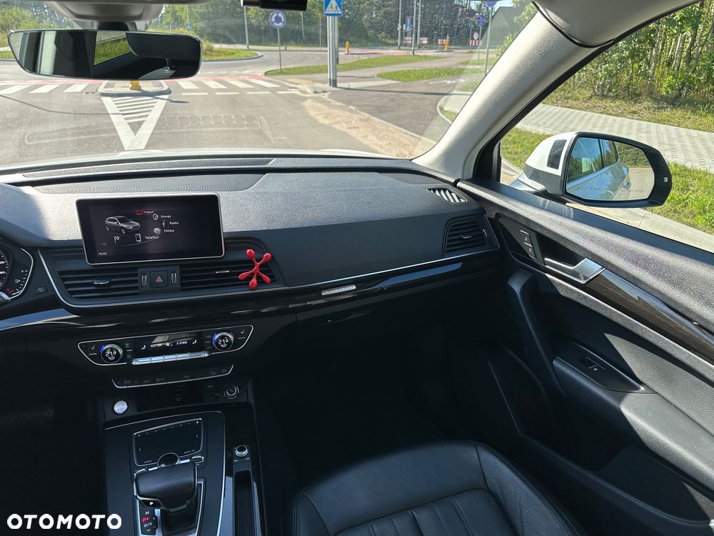 Audi Q5 55 TFSIe quattro S tronic S line - 24