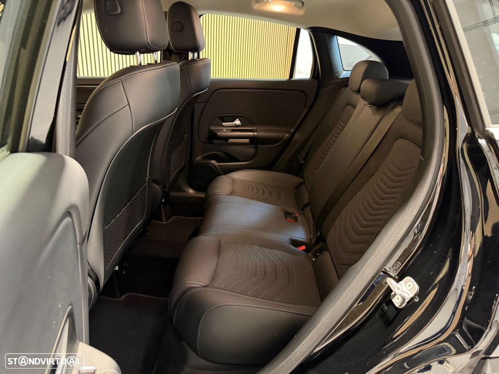 Mercedes-Benz GLA 180 7G-DCT Progressive - 21