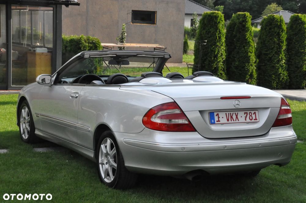 Mercedes-Benz CLK - 9