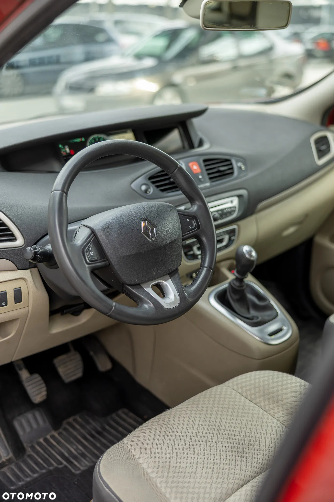 Renault Scenic 1.5dCi TomTom Edition - 19