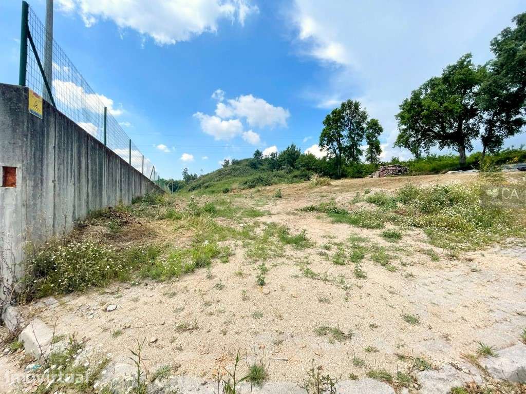 Terreno para construção com 9.200m² situado em Lugar do Picoto, con... - Grande imagem: 2/2