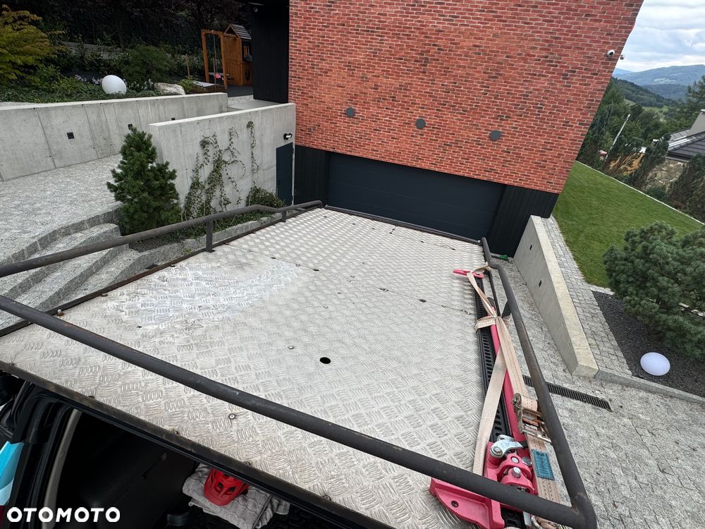 Land Rover Discovery - 15