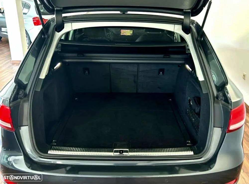 Audi A4 Avant 2.0 TDI Sport S tronic - 10