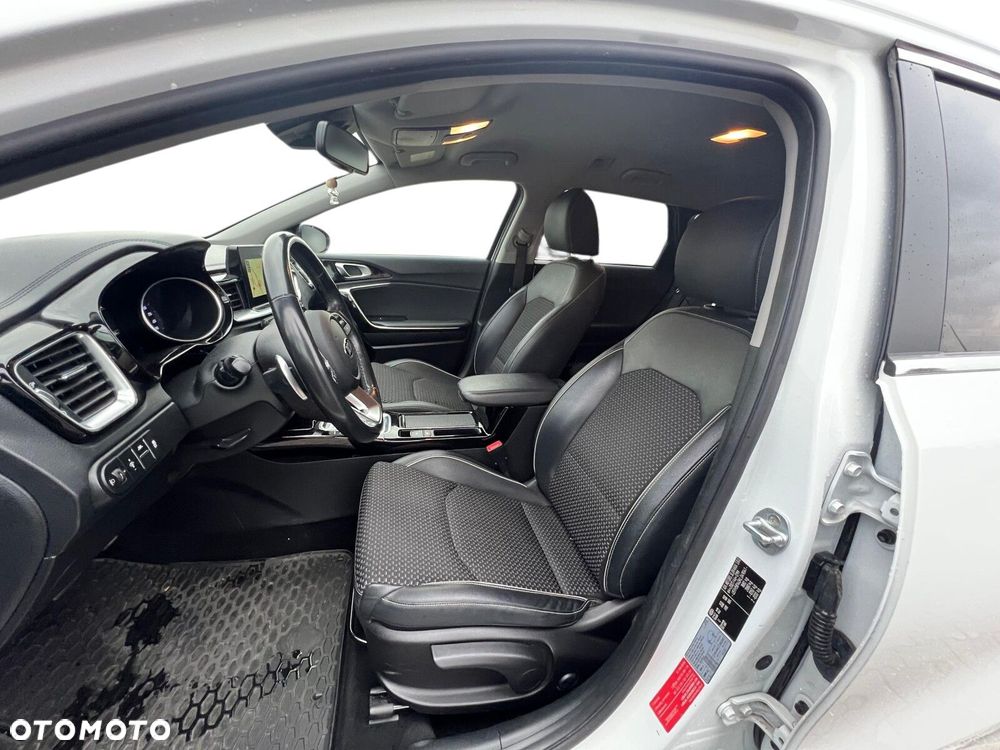 Kia Ceed 1.4 T-GDI GT-Line DCT - 12