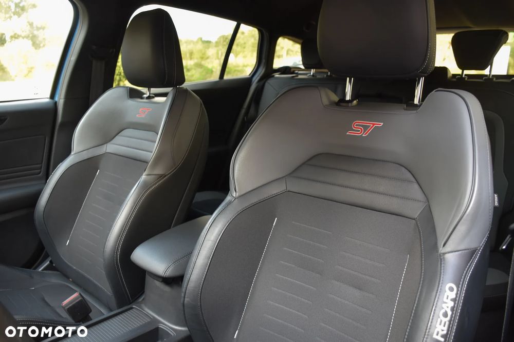 Ford Focus 2.0 EcoBlue ST X - 23