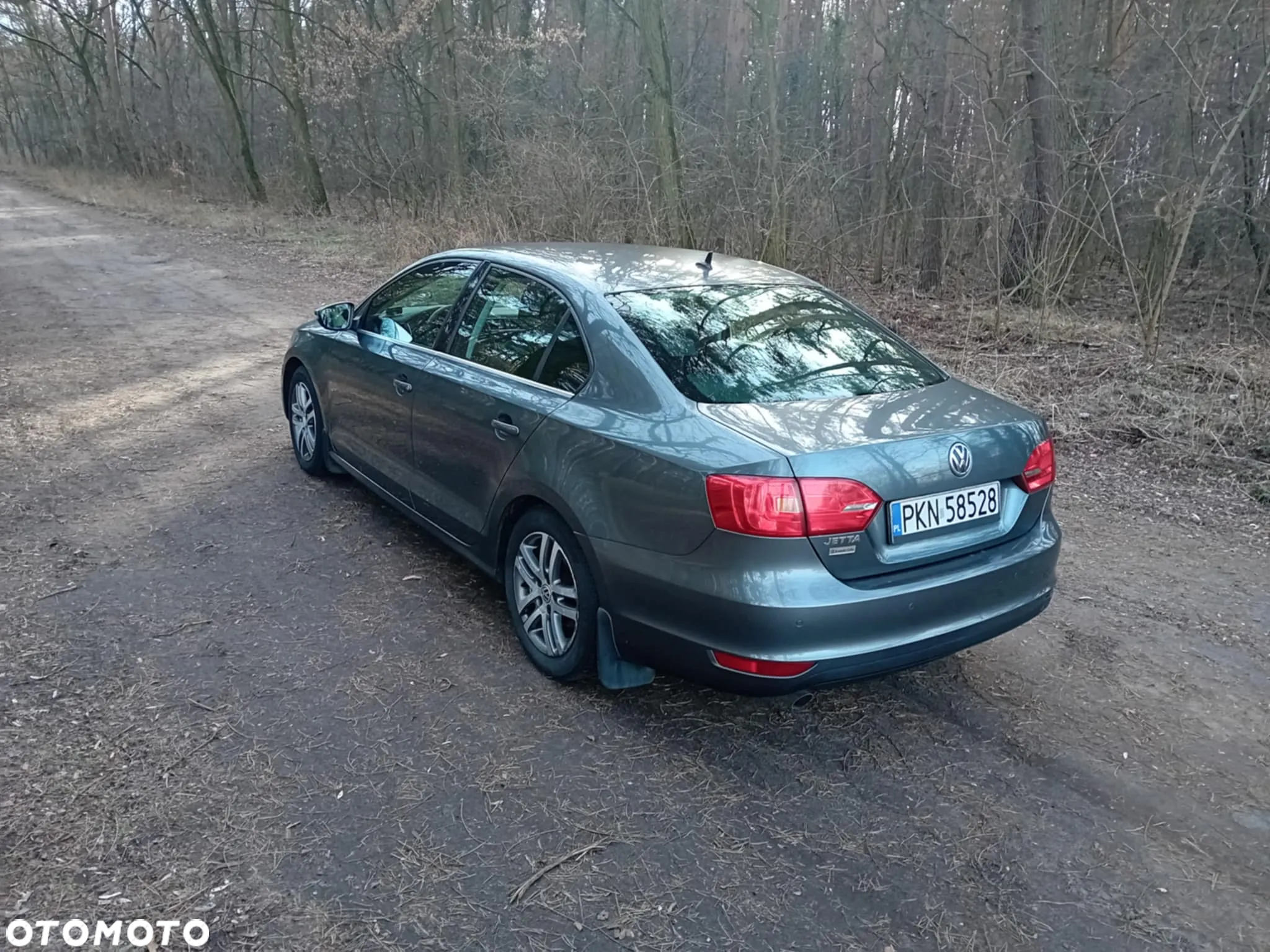 Volkswagen Jetta 1.6 TDI Highline - 6
