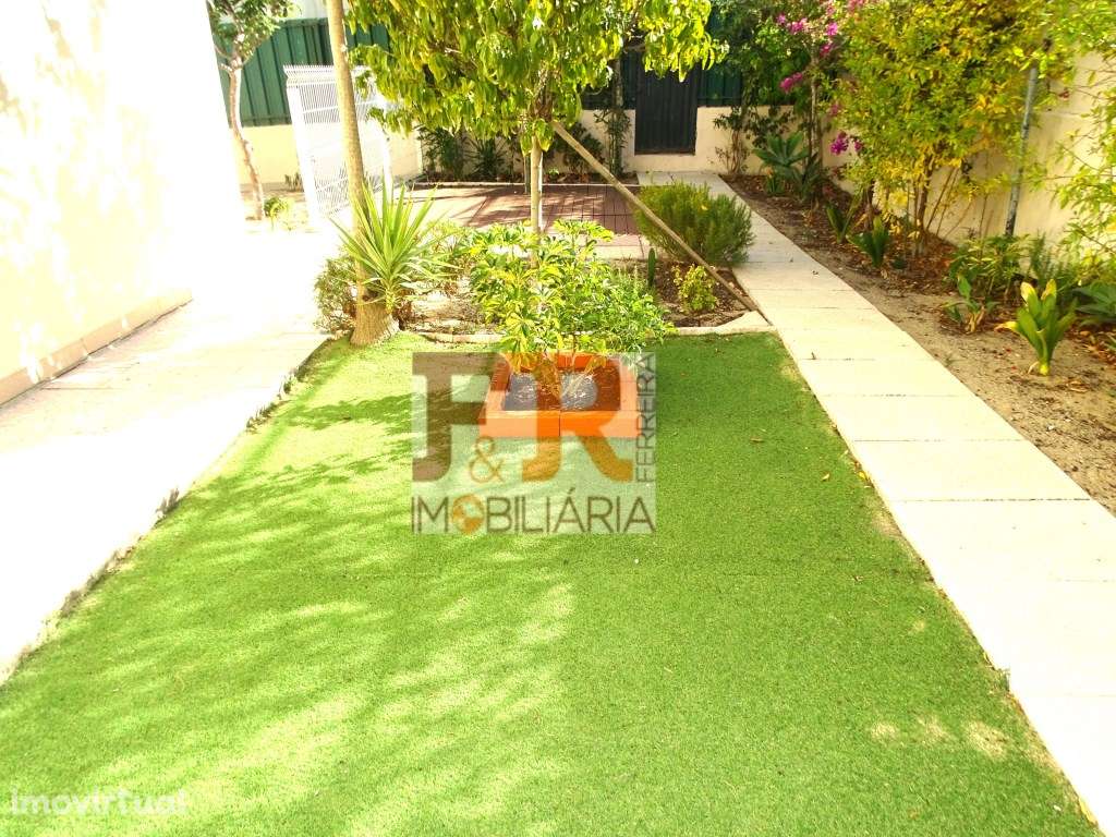 BAIXA DE VALOR!! Moradia Duplex T2+1 com sótão aproveitável e Garag... - Grande imagem: 3/59