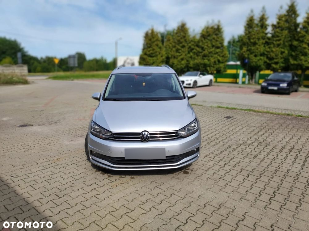 Volkswagen Touran - 13