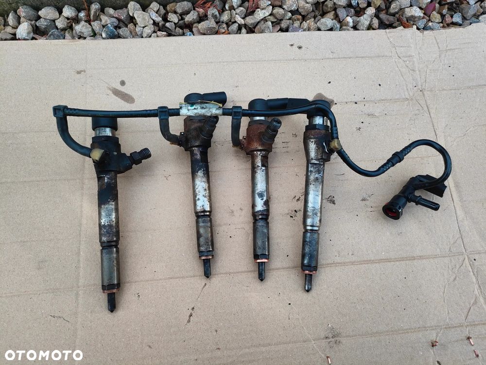 RENAULT LAGUNA III 1.5 DCI WTRYSKIWACZ PALIWA WTRYSKI 8200380253