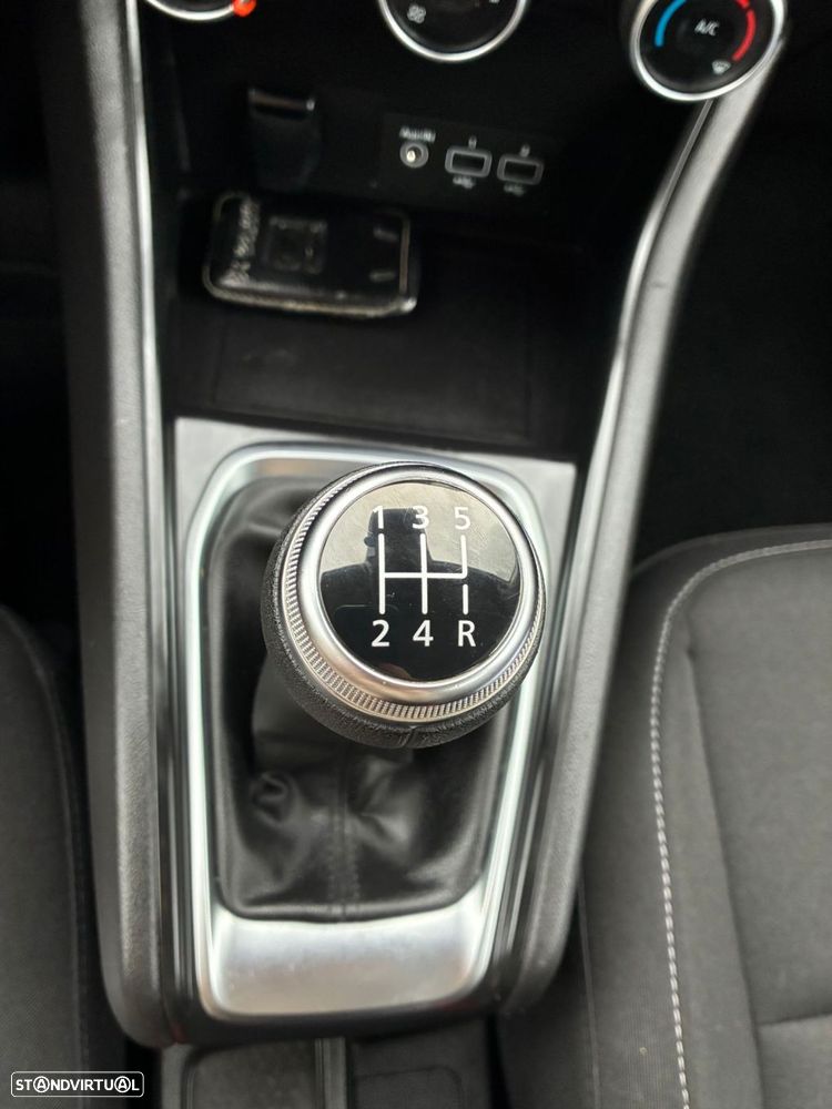 Renault Captur 1.0 TCe Exclusive Bi-Fuel - 16