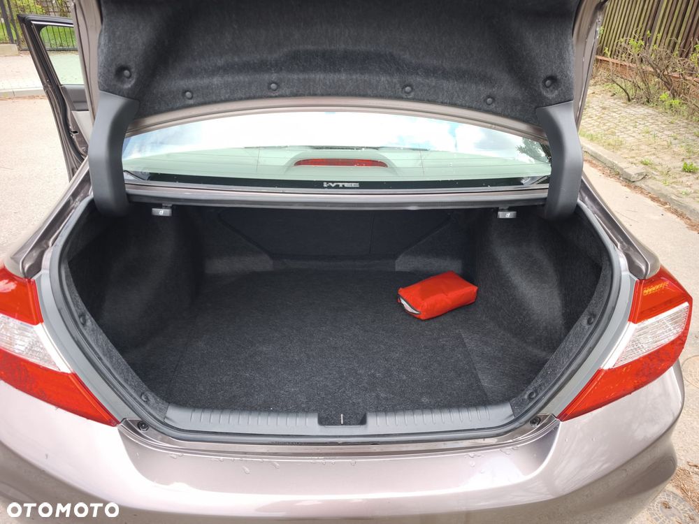 Honda Civic 1.8 Comfort - 8