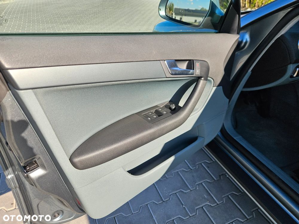Audi A3 Sportback 1.4 TFSI Ambiente - 8