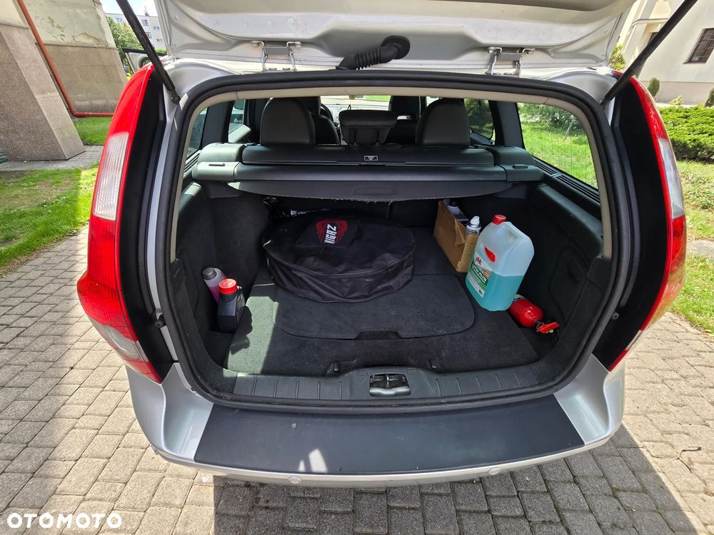 Volvo V50 - 9