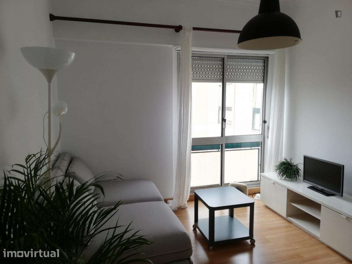 Apartamento com 1 quartos - localizado em Benfica Lisbon - Grande imagem: 5/22