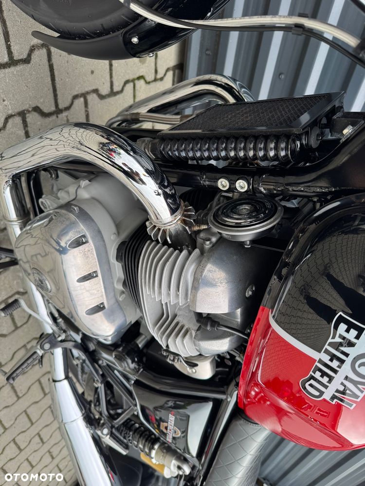 Royal Enfield Interceptor - 19
