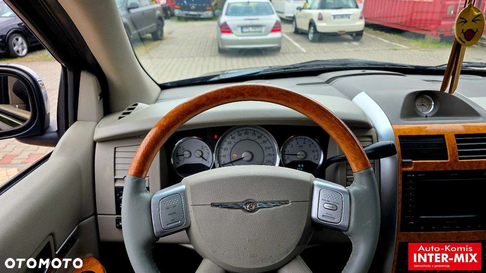 Chrysler Aspen - 19