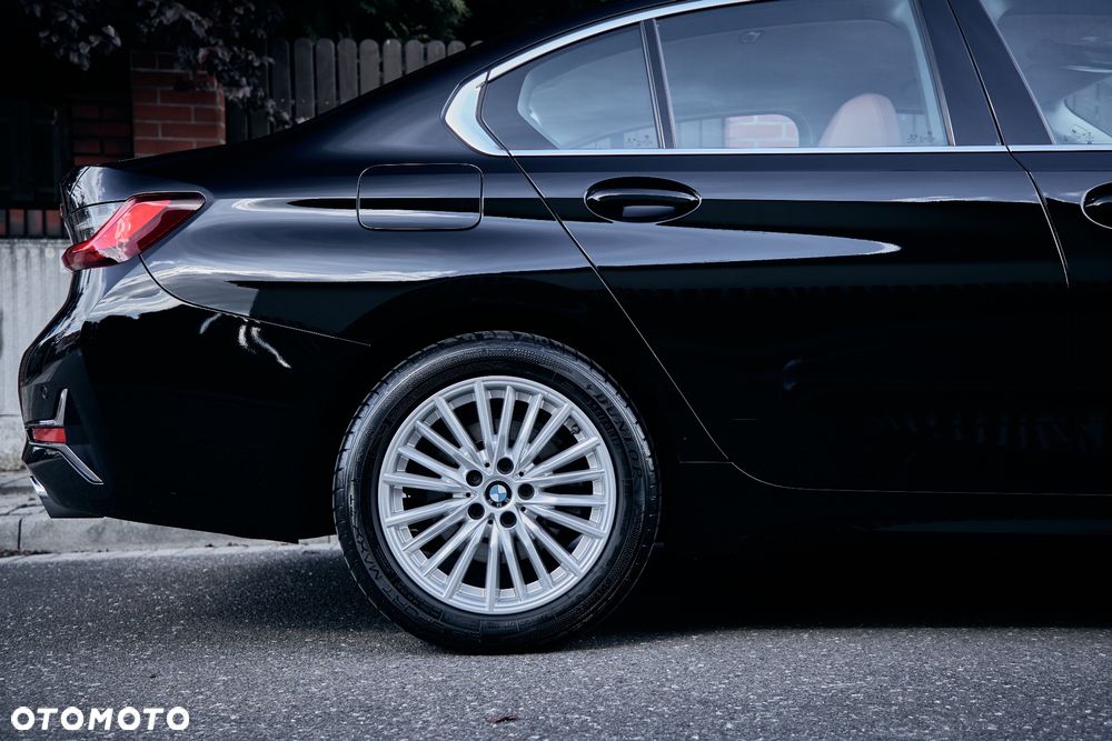 BMW Seria 3 320d xDrive Luxury Line - 10