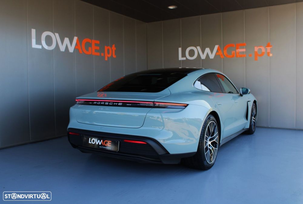 Porsche Taycan - 3