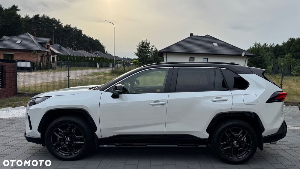 Toyota RAV4 - 5