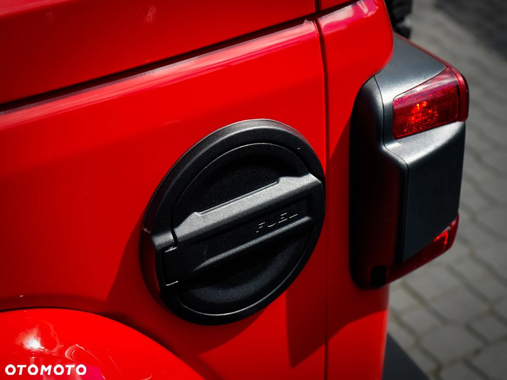 Jeep Wrangler - 11