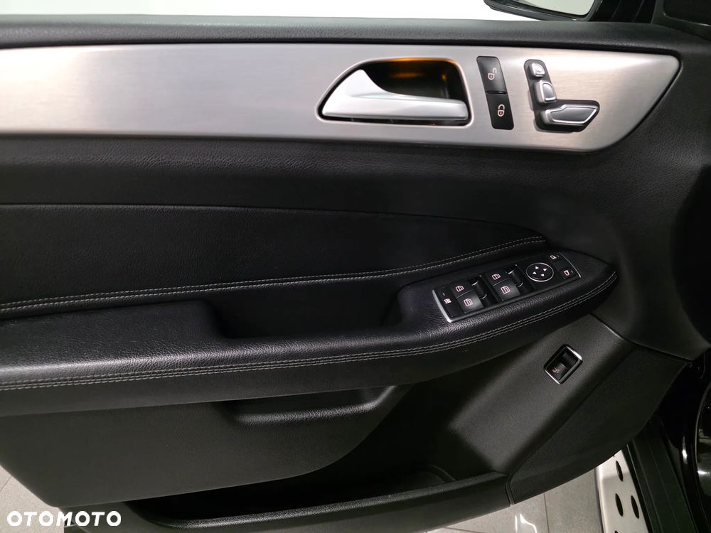 Mercedes-Benz GLE 250 d 4Matic 9G-TRONIC AMG Line - 18