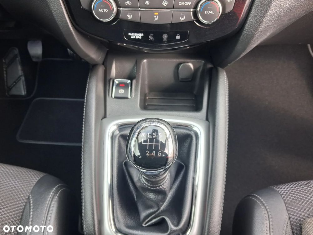 Nissan Qashqai 1.2 DIG-T N-Vision EU6 - 20