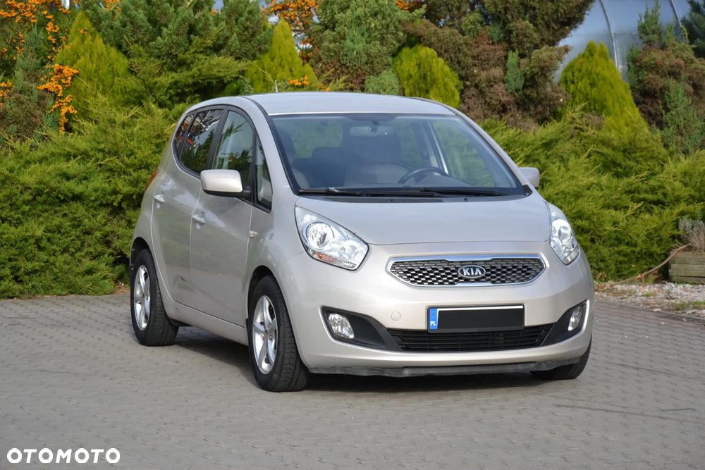 Kia Venga - 15