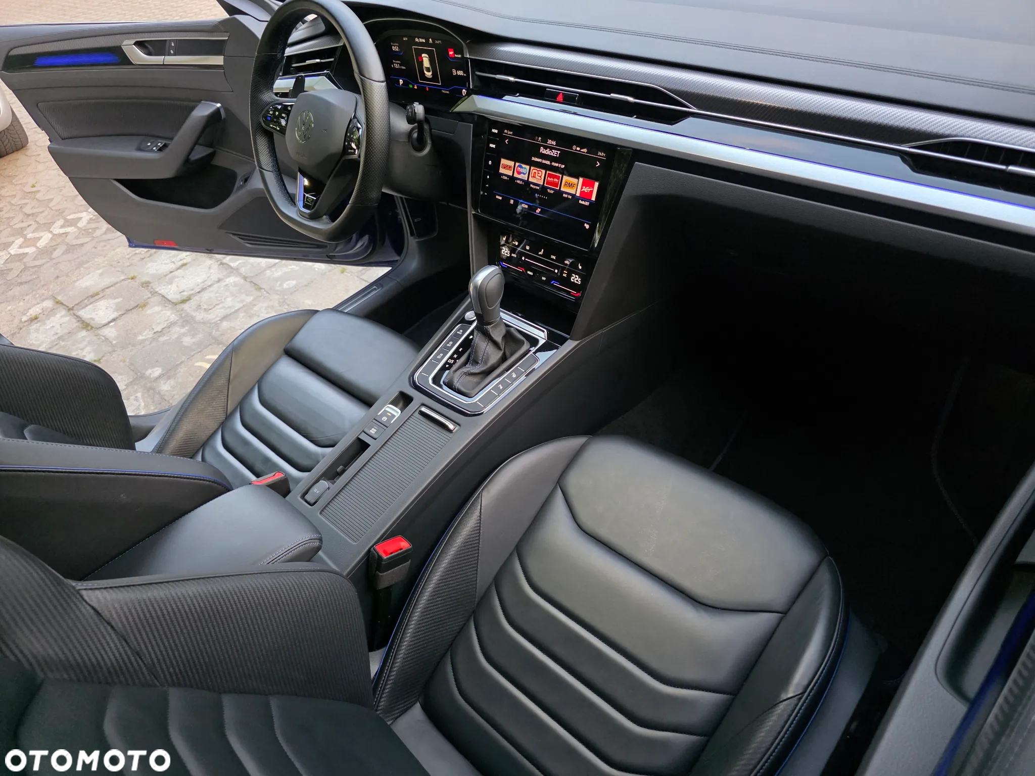 Volkswagen Arteon 2.0 TSI 4Motion R DSG - 36