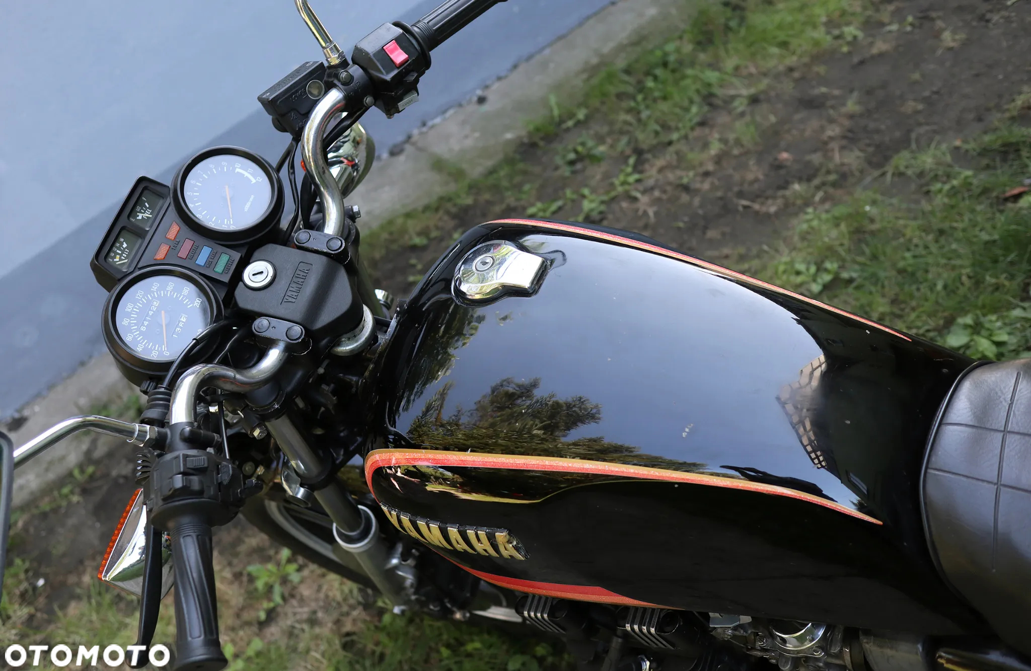Yamaha XJ - 8