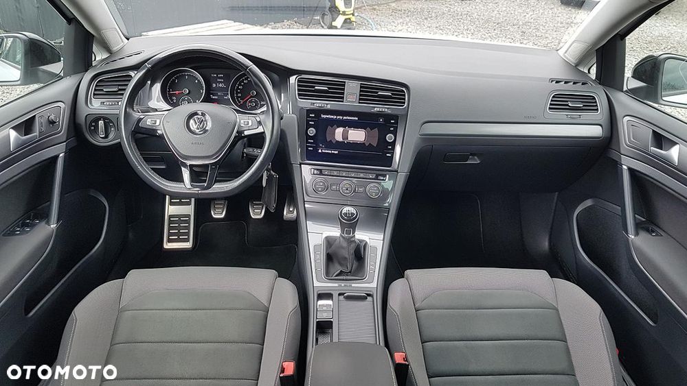 Volkswagen Golf 1.6 TDI BMT Comfortline - 15